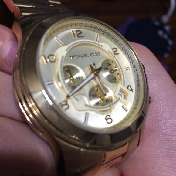 Mk watch no box no receipt but 💯% legit or 💰bck - Picture 6 of 6