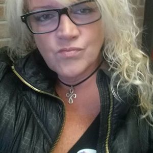 Meet your Posher, Betsy