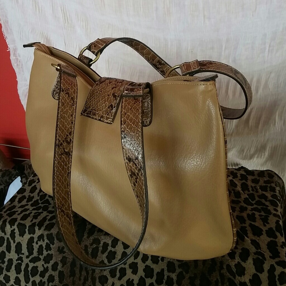 George Shoulder Purse NWOT - Picture 4 of 4