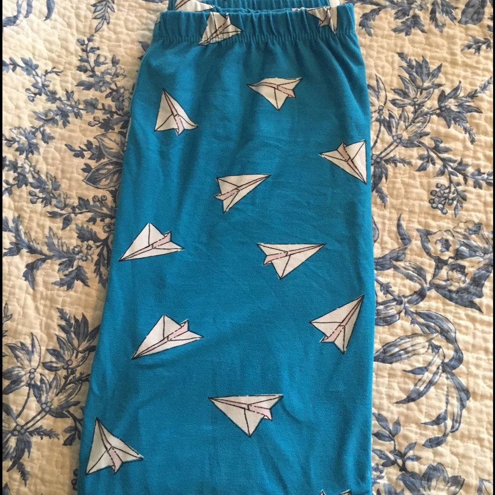 Lularoe Leggings Tall & Curvy!