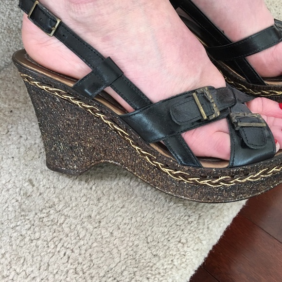 Black leather Italian wedge sandals from Milan - Picture 3 of 3