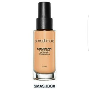 Smashbox foundation