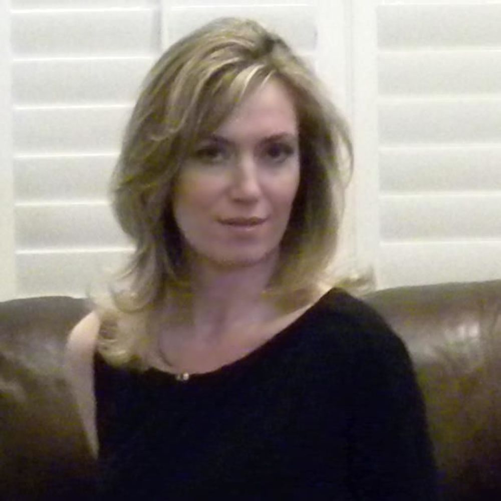Meet your Posher, Elena