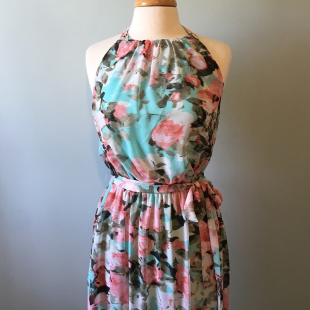💕🎉Beautiful Jessica Simpson Floral dress