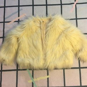 Jackets & Coats - CREAM CROP FAUX FUR JACKET SZ S Jackets & Coats - CREAM CROP FAUX FUR JACKET SZ S