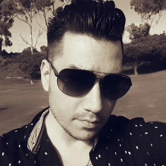 Meet your Posher, Jason - Picture 2 of 5