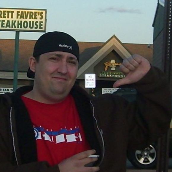 Meet your Posher, Chris - Picture 1 of 1