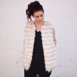 Forever 21 Faux Fur Vest