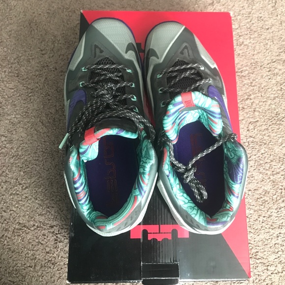 Lebron 11 "Terracotta Warrior" - Picture 2 of 4