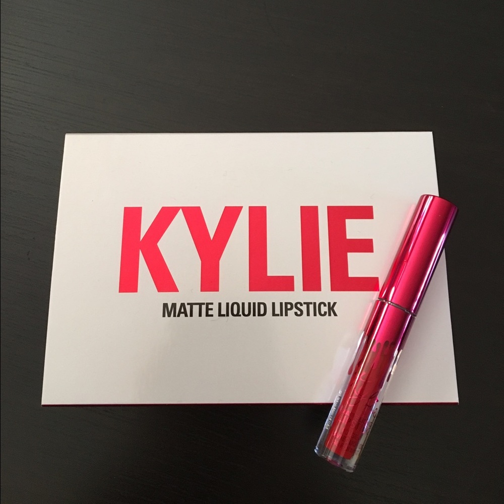 KYLIE VALENTINE DAY COLLECTION MINI MARY JO K