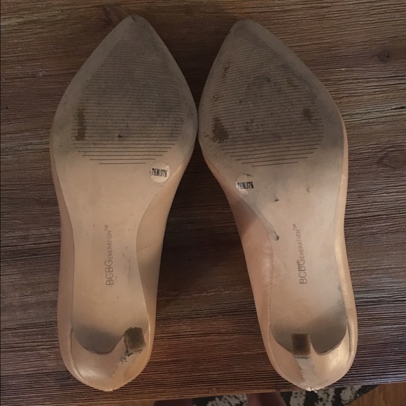 BCBG nude heels 👠 - Picture 2 of 4