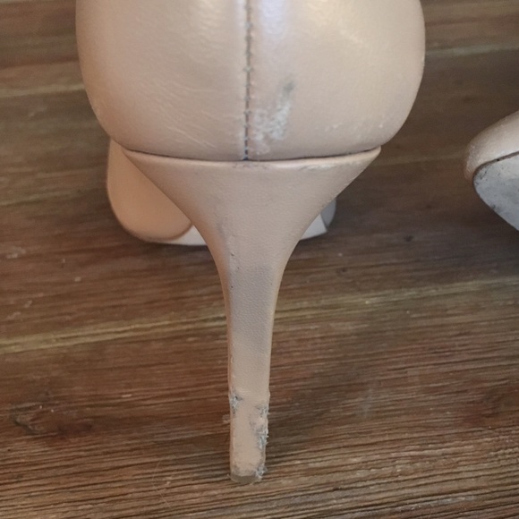 BCBG nude heels 👠 - Picture 4 of 4