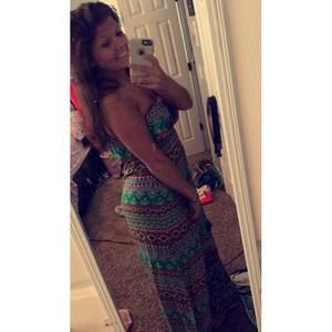 Meet your Posher, Chloe