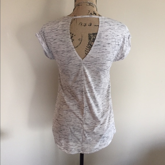 Kyodan Tops - 🌸 Ivory cut-out back tee 🌸