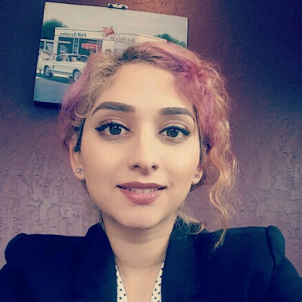 Meet your Posher, Perlita