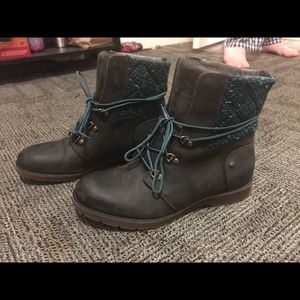 north face hiking boots