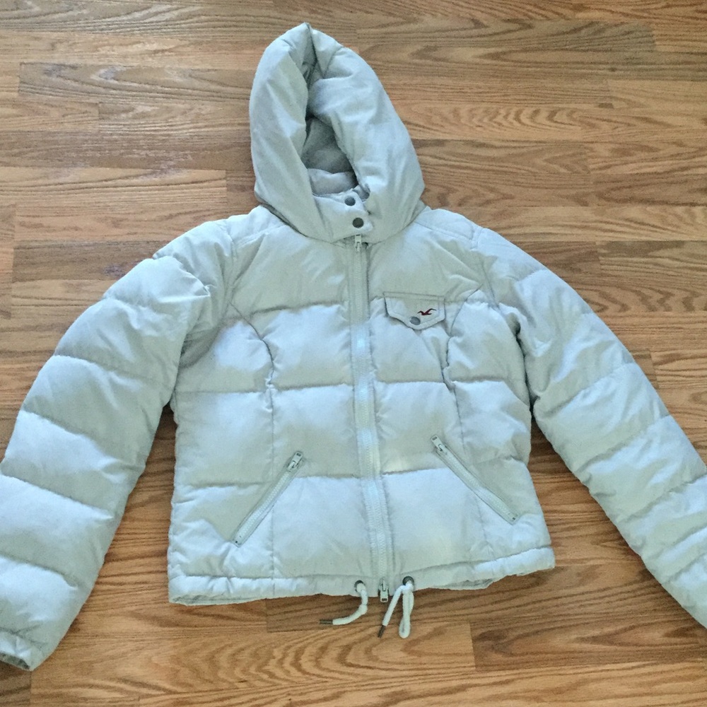 Hollister light grey puffer