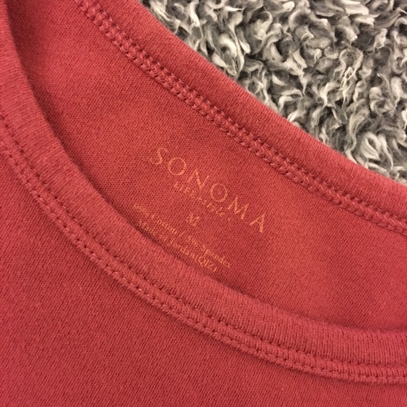 Layering staple - long sleeve tee - rust colored! - Picture 3 of 6