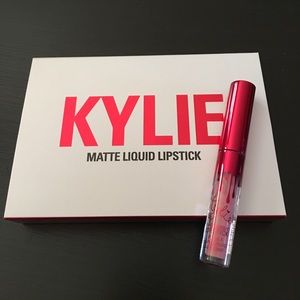 KYLIE Valentine Mini Matte High Maintenance