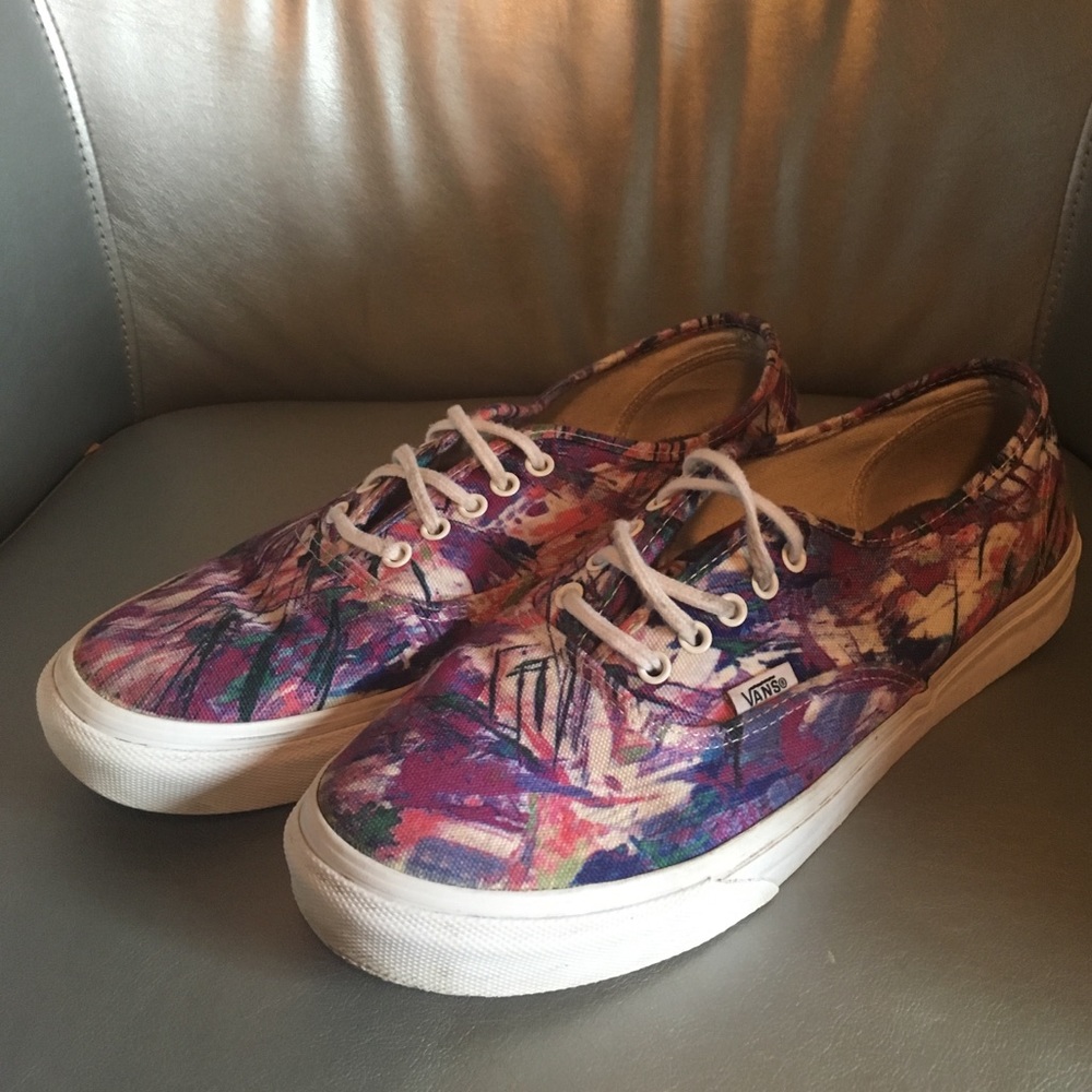 Women's Purple Splatter Paint Vans (Like New)
