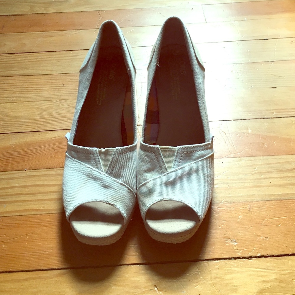 Toms wedges