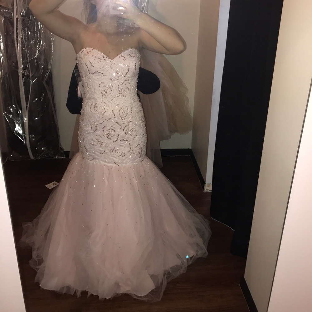 2017 Size 8 Mori Lee prom dress