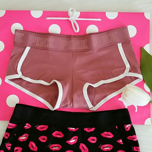 X 2 Nwt Pink Vs logo boyshort size S - Picture 2 of 4
