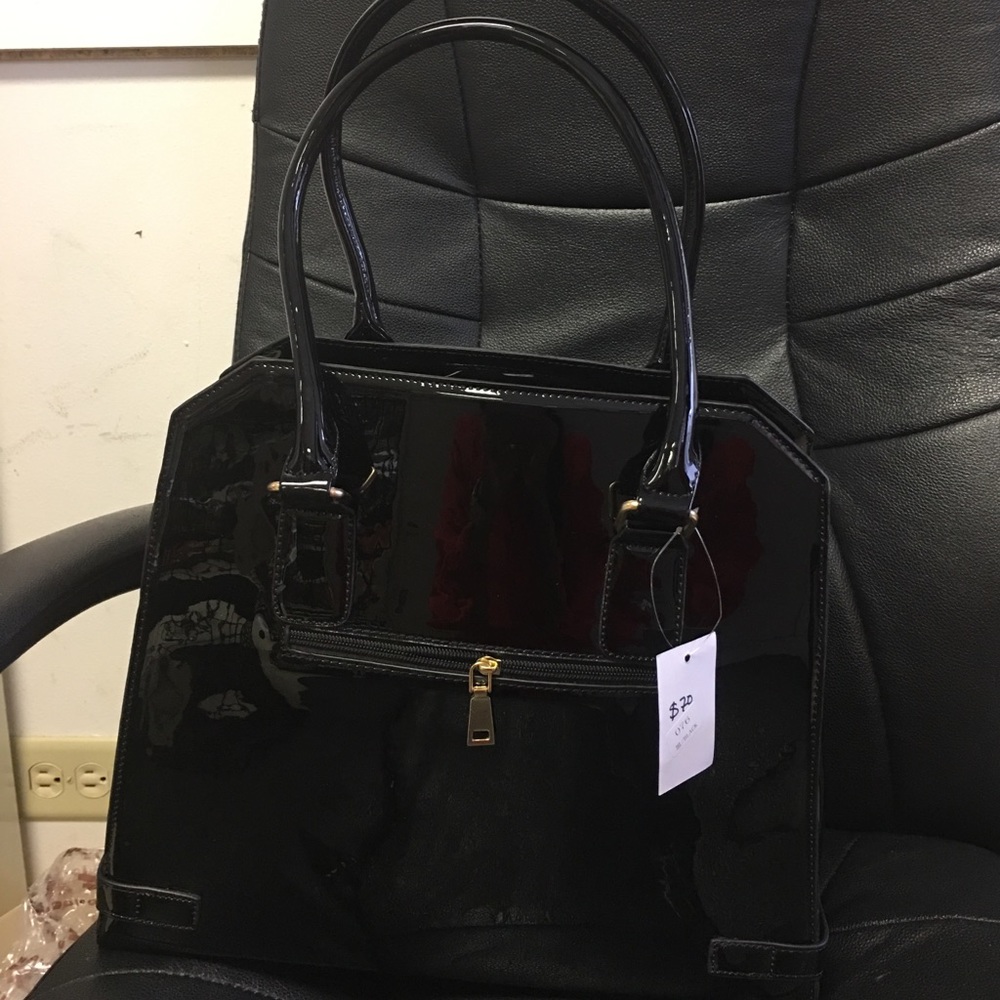 Handbags - Picture 3 of 3