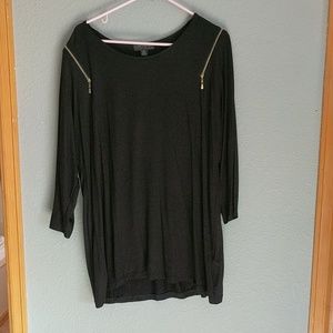 Black tunic with zippers