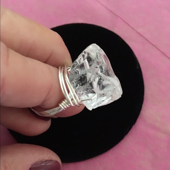 Raw Quartz Crystal Statement Ring 🔮 - Picture 2 of 4