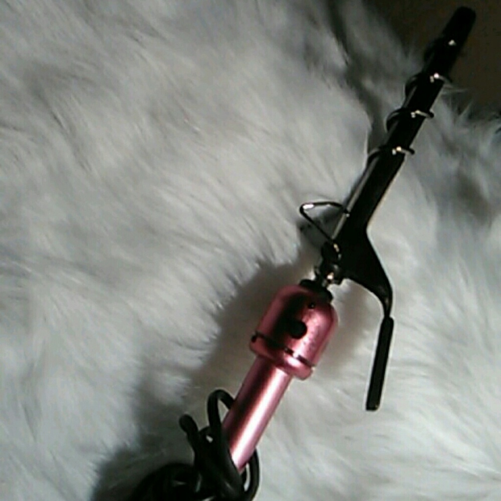 Beautiful pink salon curling iron! WORTH THE PRICE