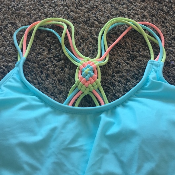 Bikini - Picture 3 of 4