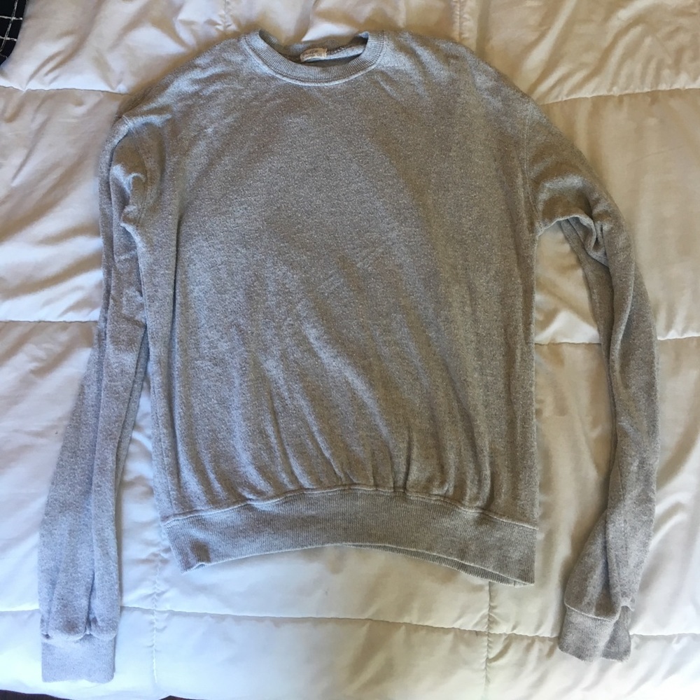 Brandy Melville sweater