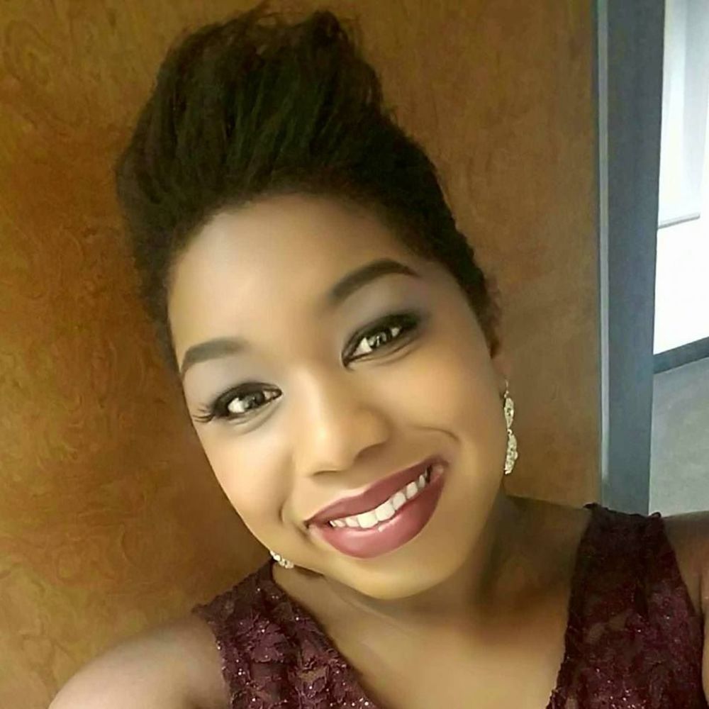 Meet your Posher, Leah