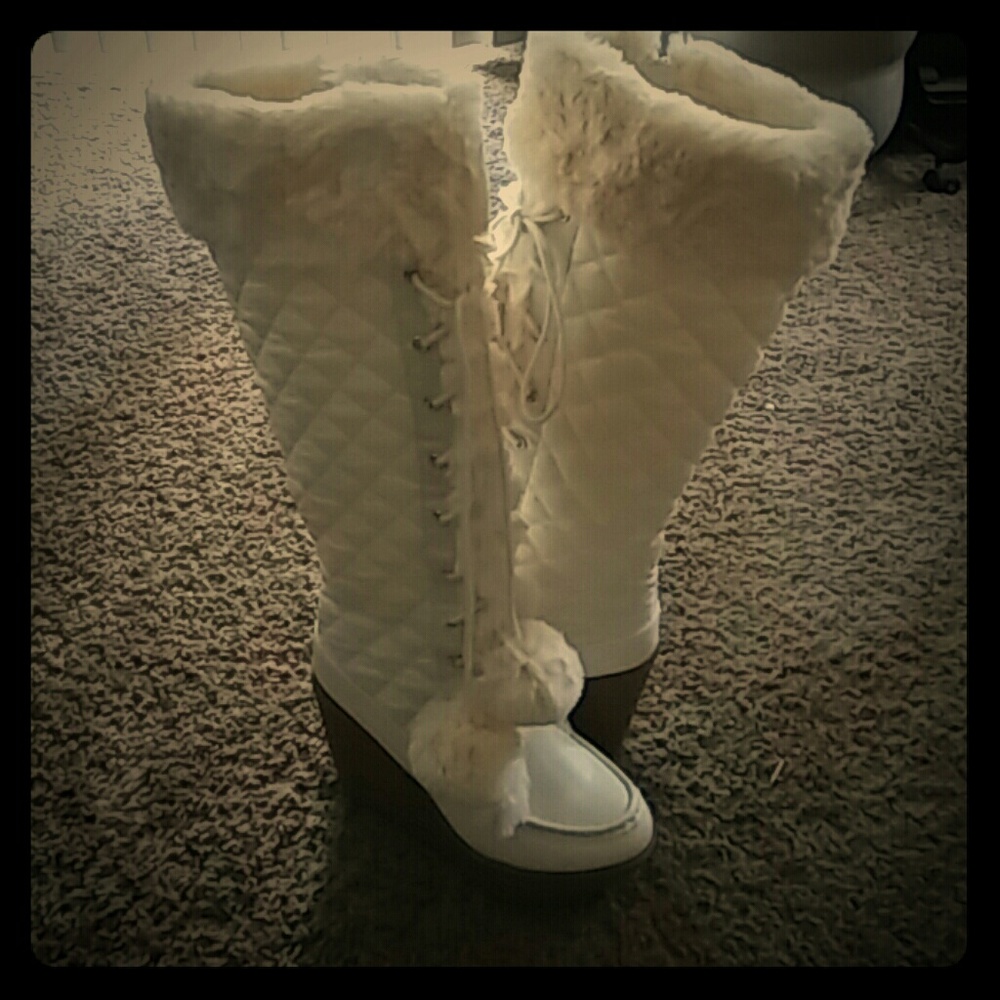 White furry winter wedge boots