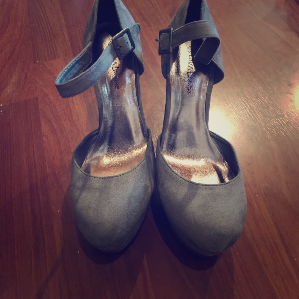 Light Gray Suede Wedges Size 7 1/2