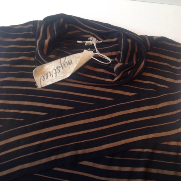 NWT Mystree Black and Tan Stripe Shell - Picture 3 of 4