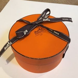 Hermes box