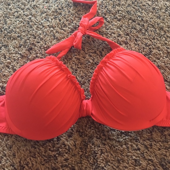 Becca Red bikini - Picture 2 of 4