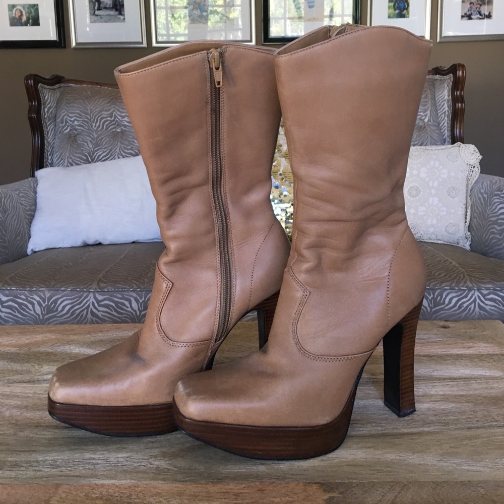 Steve Madden platform boot