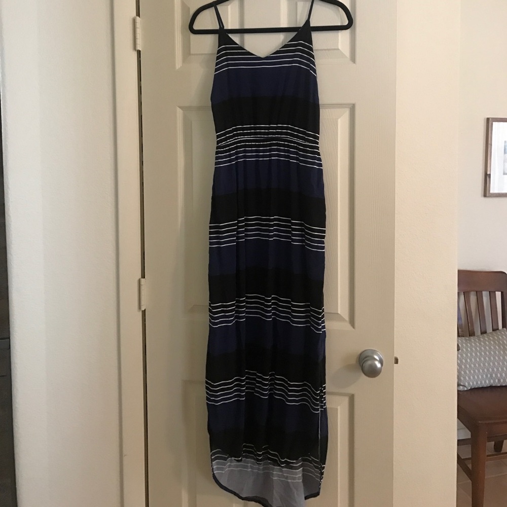 Old Navy maxi dress with slits