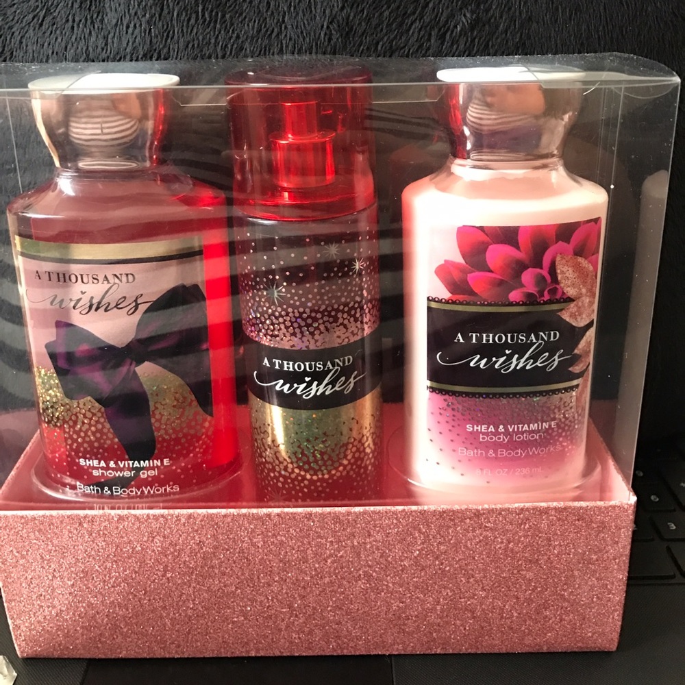 Bath and Body works A Thousand Wishes set