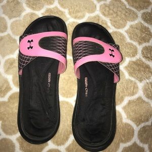Women's UA slides!!
