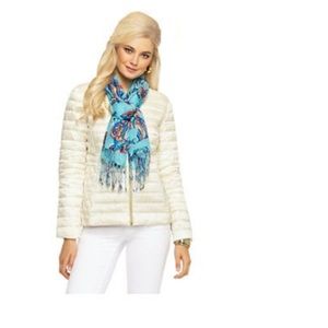 Lilly Pulitzer Murfee Scarf in She Got Sole Print