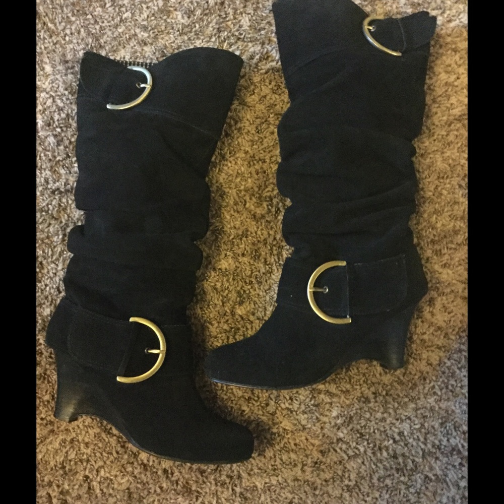 Black suede boots