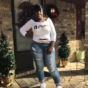 Meet your Posher, Sharon