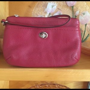 Coach wristlet red