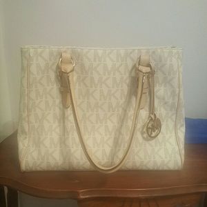 Michael Kors Work Tote in vanilla