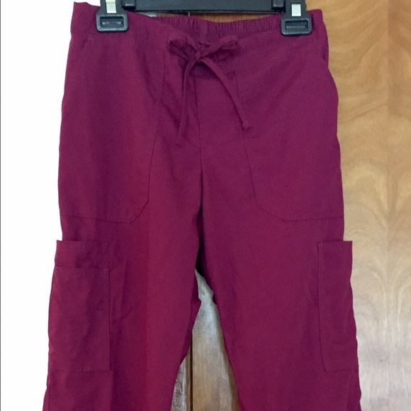 🌷 Spring Scrub Sale! 🌷 - Picture 2 of 2