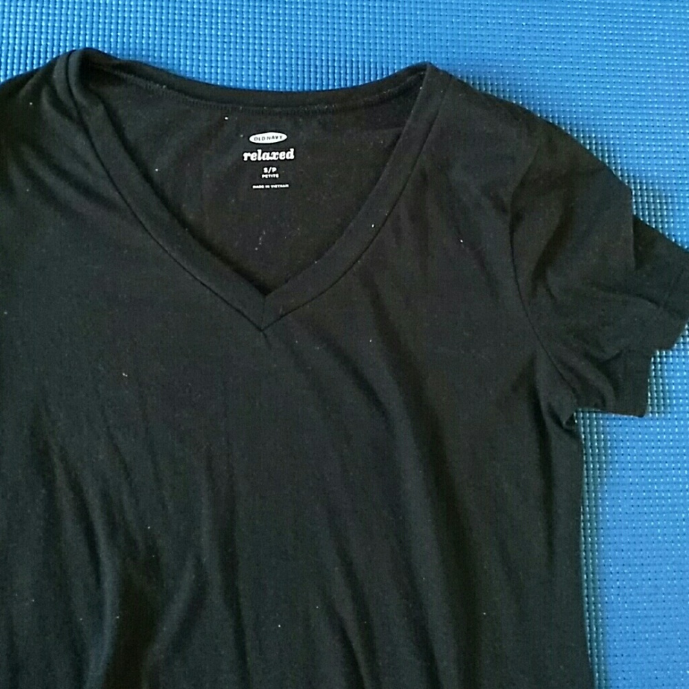 Black v neck tee